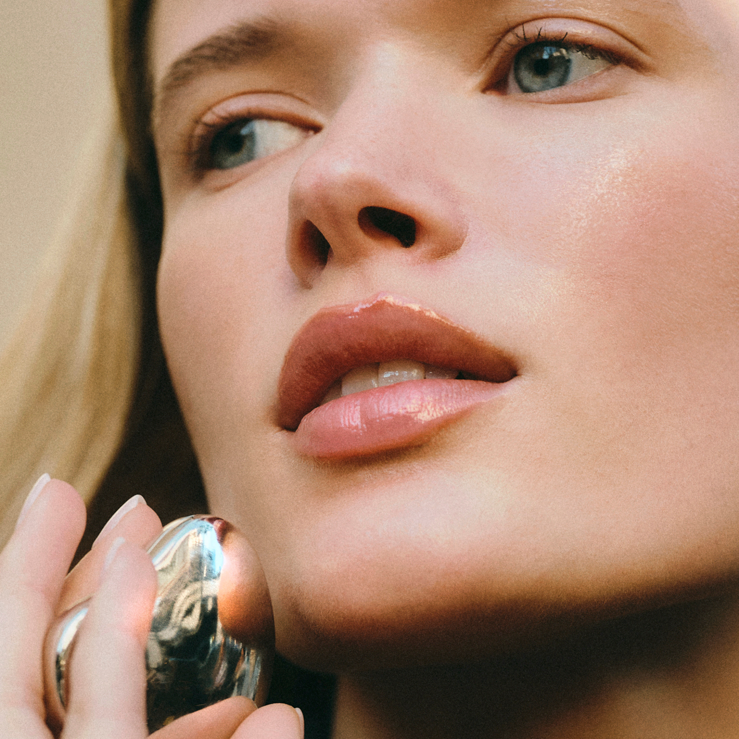 re-glow finishing balm