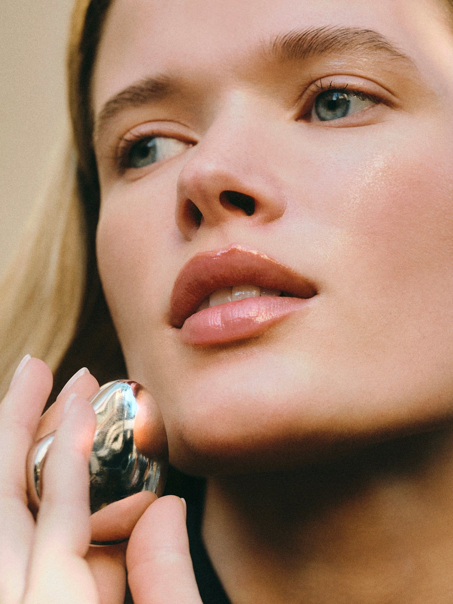 re-glow finishing balm